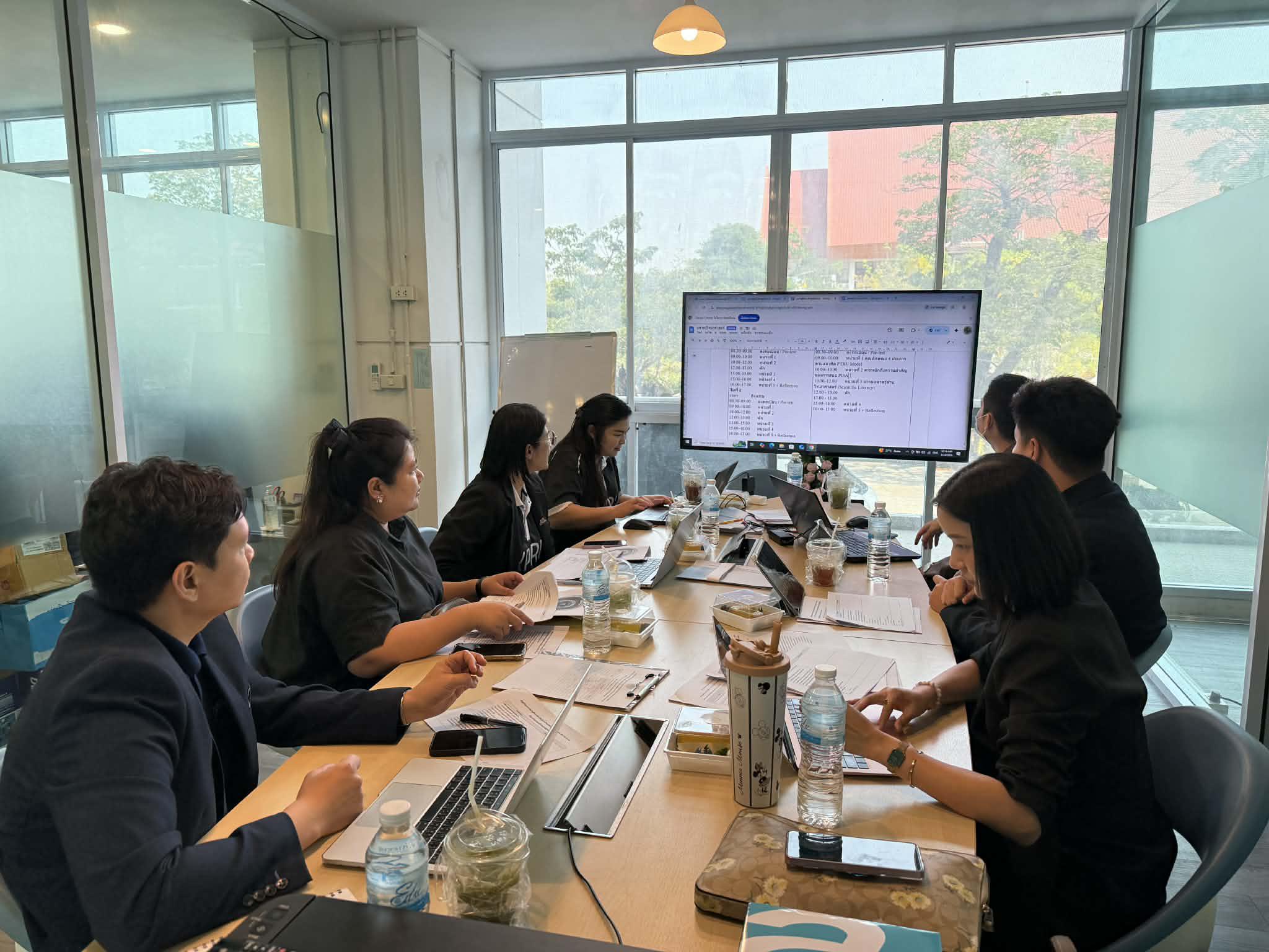 41. โครงการพัฒนารูปแบบหลักสูตรเพื่อเสริมสร้างความฉลาดรู้และคุณลักษณะ 4 ประการ PTRU Model